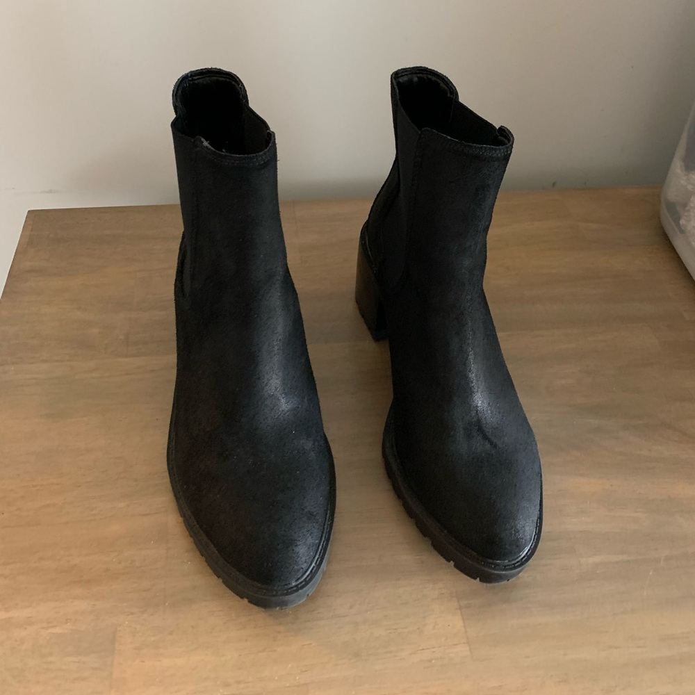 Vince Camuto Black Booties - Picture 2 of 3